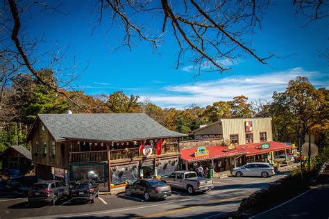 Little Switzerland Nc Cutest Mountain Town On The Blue Ridge Parkway