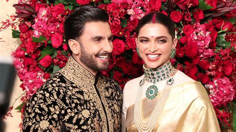 CHECK OUT Ranveer Deepika Bangalore Reception Video Part Bollywood Hungama