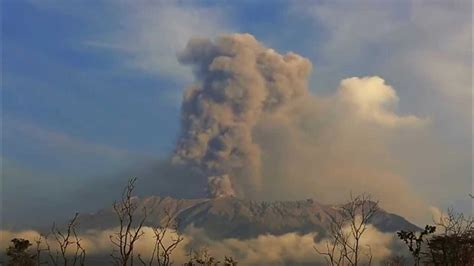 Volcano Eruption Mt Raung July 2015 Feat Meshuggah Youtube