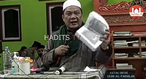 179 likes · 12 talking about this. Sebut Bibel Omong Kosong, Yahya Waloni: Islam Agama yang Benar