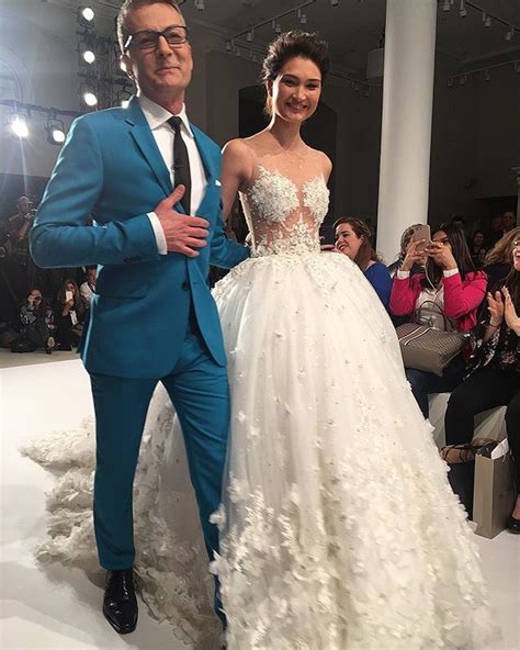 From clean lines, dimensional florals and romantic lace, this collection was created by randy to capture the exquisiteness and grace in every bride. Say Yes to the Dress' Randy Fenoli just showed his first ...