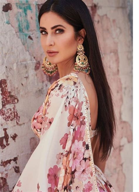 Katrina Kaif Saree Images Katrina Kaif Wallpapers Katrina Kaif Images Katrina Kaif Hot Pics