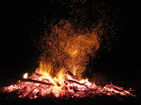 Fotos Gratis Madera Noche Llama Fuego Chimenea Hoguera Calor