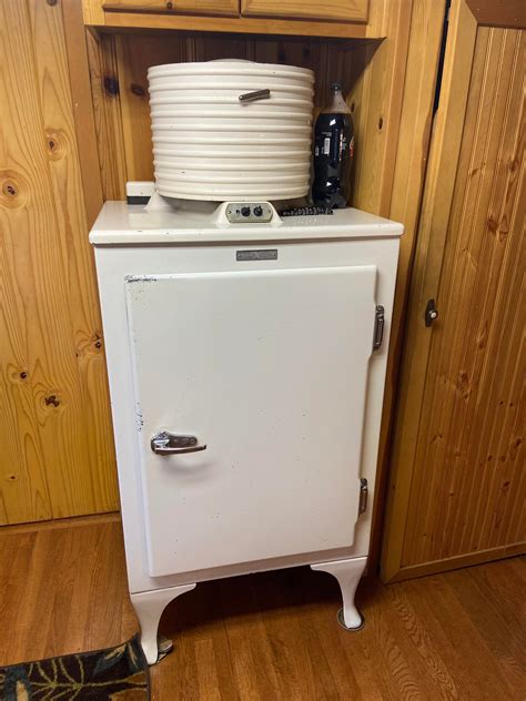 Our 1930s Ge Refrigerator In Our Cabin Has Been Running Perfectly For