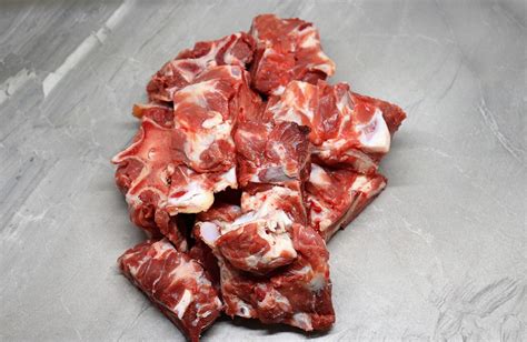 This primal is rich in meat and marbling, which helps add flavor and tenderize the surrounding meat. Beef Chuck Bones - Gold Coast Fresh Meat Centre