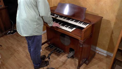 Hammond M3 Tone Wheel Organ Modded For Passive Leslie Type Cabinet