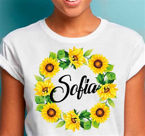Camisetas Personalizable Corona De Flores De Verano Con Nombre Tenvinilo