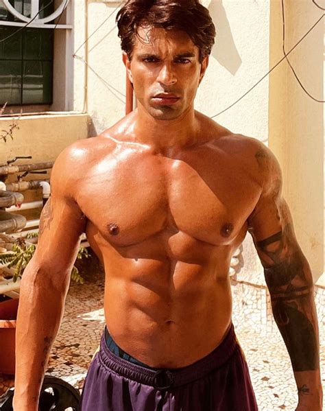 Shirtless Bollywood Men Karan Singh Grovers Incredible Body