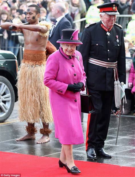 Queen Elizabeth Smiles As Topless Men Greet Her In Norwich Daily Mail