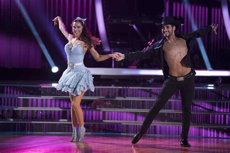 Alexis Ren Stuns During Country Night On Dancing With The Stars Abc