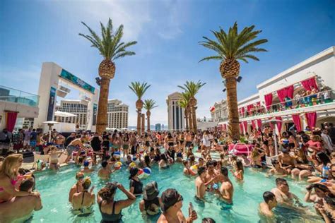 With no end of day clubs, nightclubs, and pool parties, it's quite the place to party. Las Vegas Pool Parties - Best Pool Parties in Vegas Video