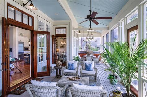 15 Charming Southern Style Screened Porch Ideas To Love All Season Low Country Cottage Low