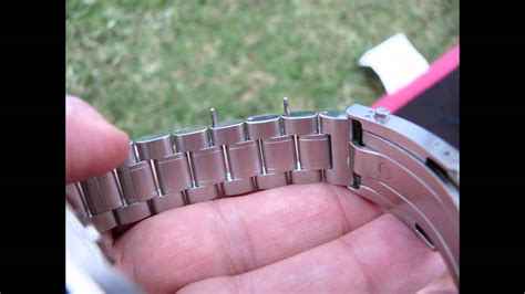 How to adjust or re size an invicta mens or ladies watch band. Fitting / Removing Links from an Omega Speedmaster ...
