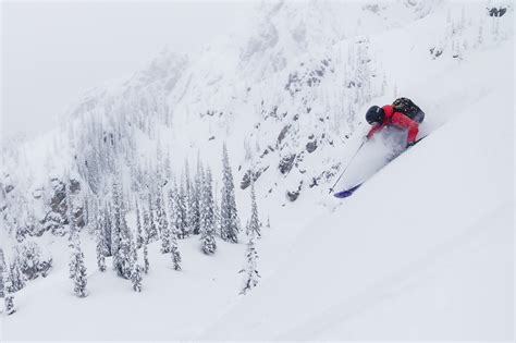 Revelstoke Heli Skiing Packages And Vacations