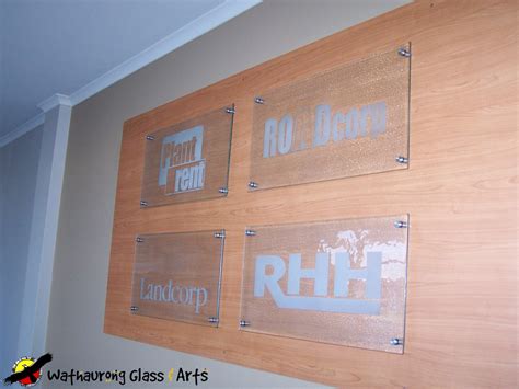 Glass Signs And Wall Mounted Plaques Wathaurong Glass