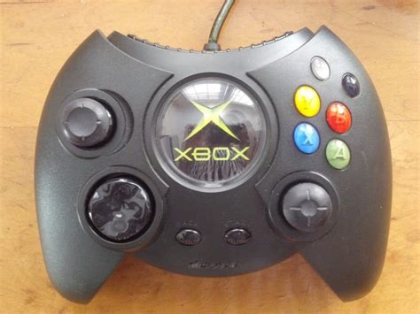 Original Duke Classic Xbox Controller Might See A Comeback