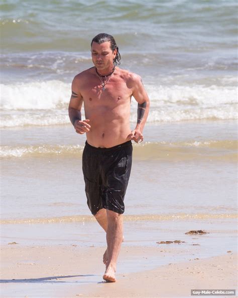 Gavin Rossdale Shirtless And Bulge Beach Photos The Nude Male