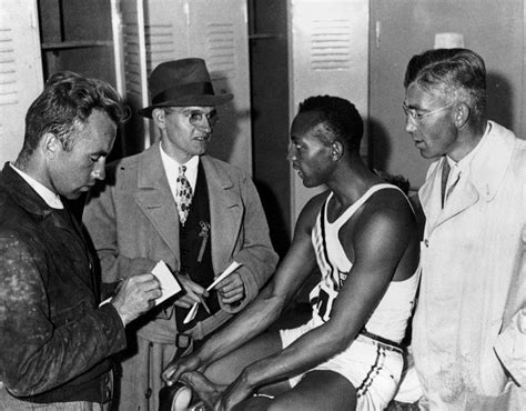 Als Jesse Owens 1936 Die Nazis Düpierte Und Die Herzen Eroberte
