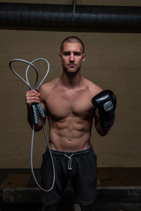 Or maybe you just want to jump rope like a boxer? How to Jump Rope for Boxing - JUMP ROPE DUDES