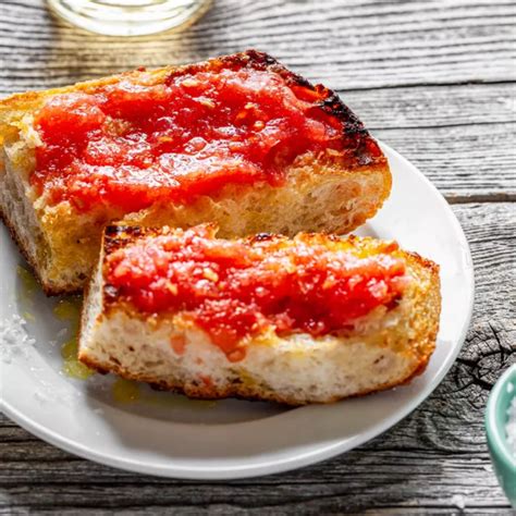 Get A Taste Of Northern Spain With This Traditional Pan Con Tomate Recipe