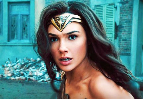 Wonder Woman Review Comic Book Adaptations Have Hollywood By