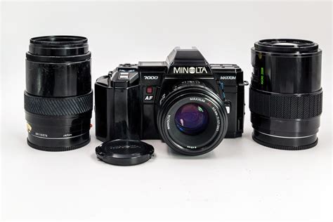 Minolta Autofocus Maxxum 7000 Camera With Minolta Maxxum Af 50mm F17