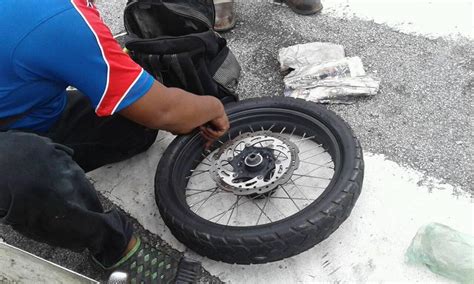 Ban yang digunakan dalam jangka waktu. POMEN HIGHWAY 24JAM: SERVIS TAYAR PANCIT 24JAM
