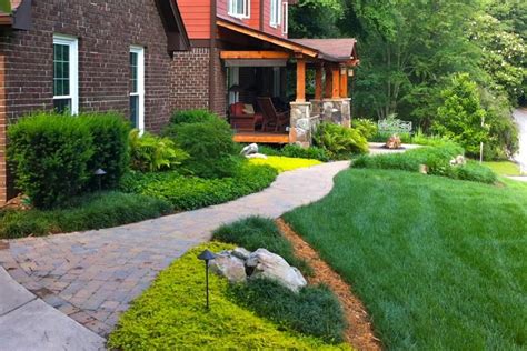 Lush Landscaping Ideas For Your Front Yard Hgtv Small Front Yards