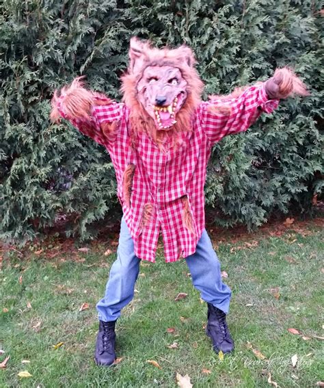 Fangs glisten under the glow of the halloween moon. Easy DIY Werewolf Costume | Redo It Yourself Inspirations : Easy DIY Werewolf Costume