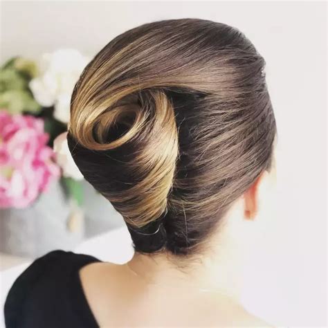 51 Stunning Mother Of The Groom Hairstyles For 2023 Fabbon