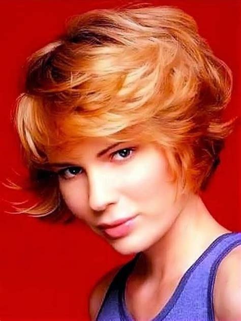 Curly hairstyles are sublime for showing off cute modern cuts and salon dye jobs. 20 Layered Hairstyles for Short Hair - PoPular Haircuts