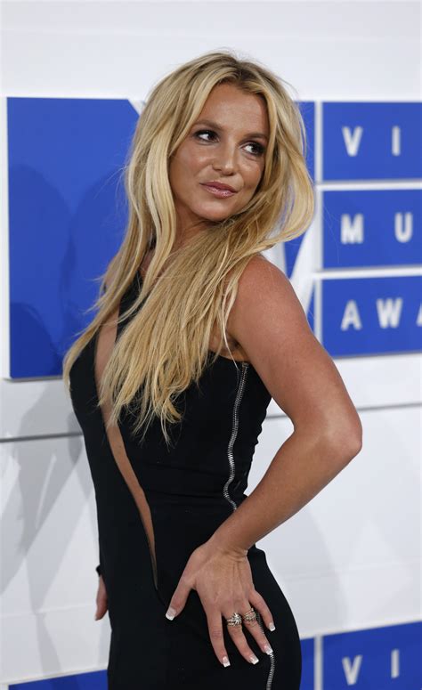 Britney Spears Posts Completely Nude Photo On Instagram Online Today News