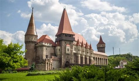 12 Transylvanian Castles You Cant Miss Traveling Transylvania