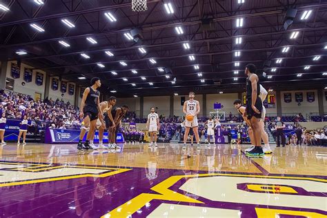 photo gallery 1st and 2nd round of the men s ncaa d3 tournament true to the cru