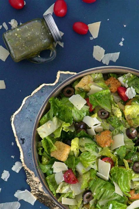 Easy Italian Salad Dressing And Salad Mind Over Munch