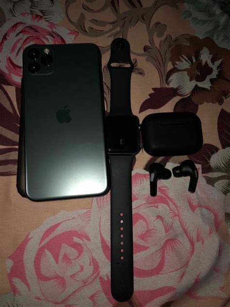 The apple iphone 11 pro max price in nigeria ranges from 428,000 naira to 549,000 and is available at leading online shopping stores here in nigeria. Iphone 11 Pro Max 64gb+apple Watch Series 3 42mm Nike ...