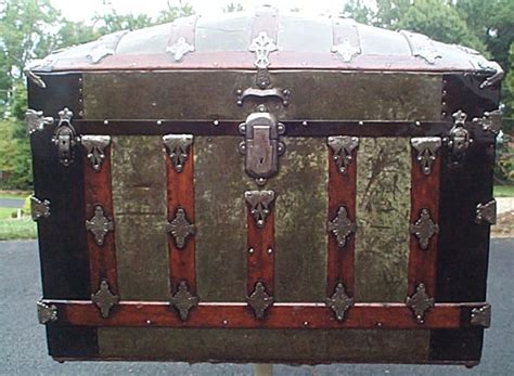Photographic Examples Antique Steamer Trunks Antique