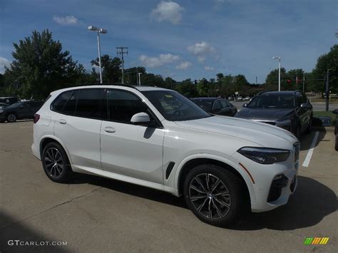 How does the bmw x5 compare to the lincoln nautilus? 2019 Alpine White BMW X5 xDrive40i #134981279 | GTCarLot.com - Car Color Galleries
