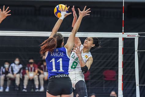 La Salle Out To Secure Finals Spot As Ateneo Eyes Decider Abs Cbn News