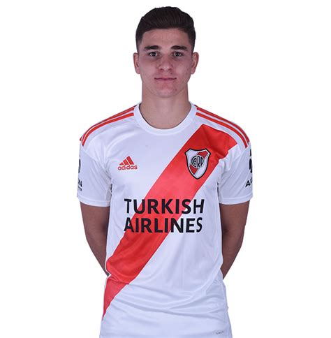 Julián álvarez (born 31 january 2000) is an argentine footballer who plays as a right winger for argentine club river plate. River Plate - Sitio Oficial