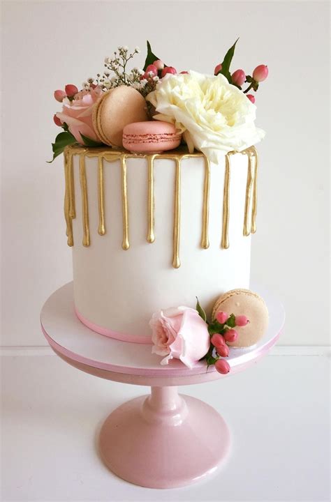 Pin By Suman Khan On Wedding Cakes Cake Drip Cakes Fondant Cakes