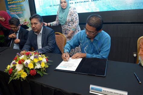 Rhb singapore operates since 1961 offering consumer, business, corporate, treasury and investment banking services. AIBIM Waqf Fund Collaboration Agreement between RHB ...