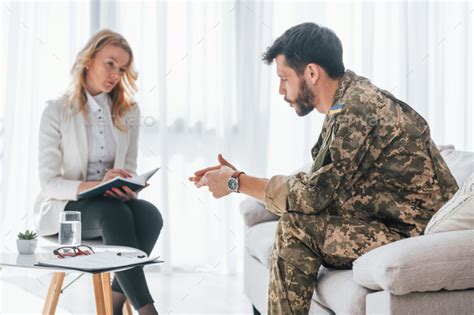 Terrifying Memories Soldier Have Therapy Session With Psychologist