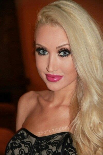 Pink Lips Makeup Lip Makeup World Most Beautiful Woman Outer Dress Minimalist Makeup