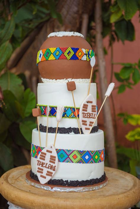 A Zulu And Tswana Wedding South African Wedding Blog African Wedding Cakes Traditional