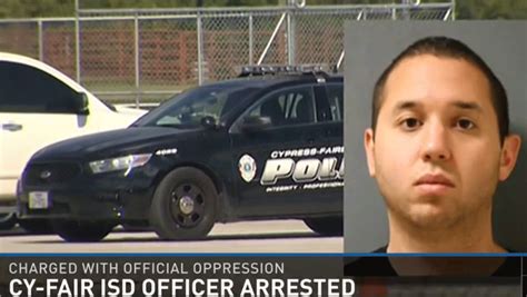 Charges Against Houston Area Cop Blamed On His Foot Fetish Cbs News