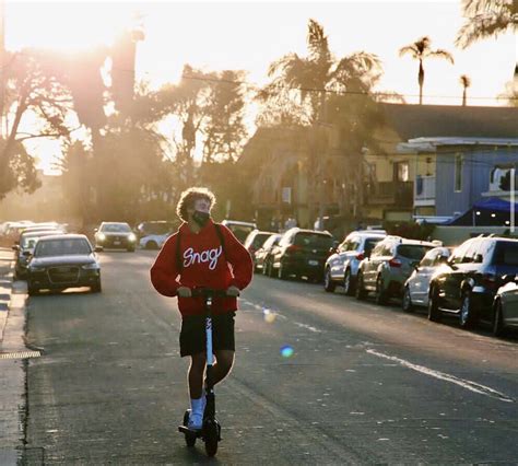 Snag Isla Vistas Up And Coming Delivery Service The Bottom Line Ucsb