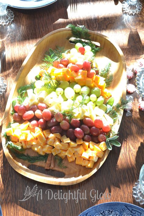 Cheese And Grapes Tray ⋆ A Delightful Glow