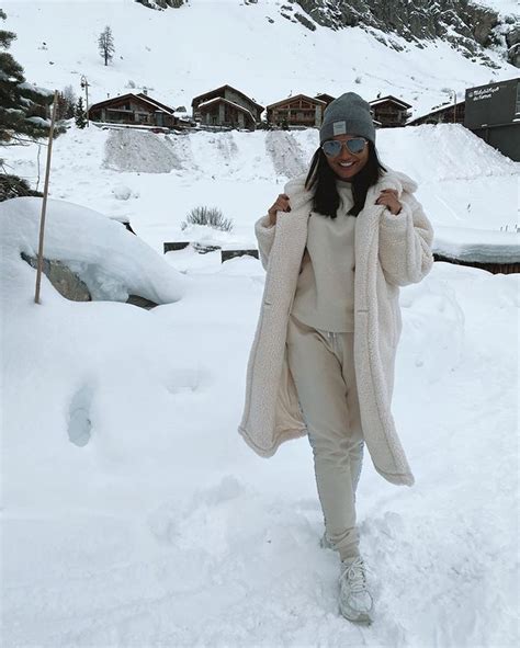 However, it remains unavailable to the internet users in china. India Reynolds on Instagram: "Snow going back now... ⛄️ ...
