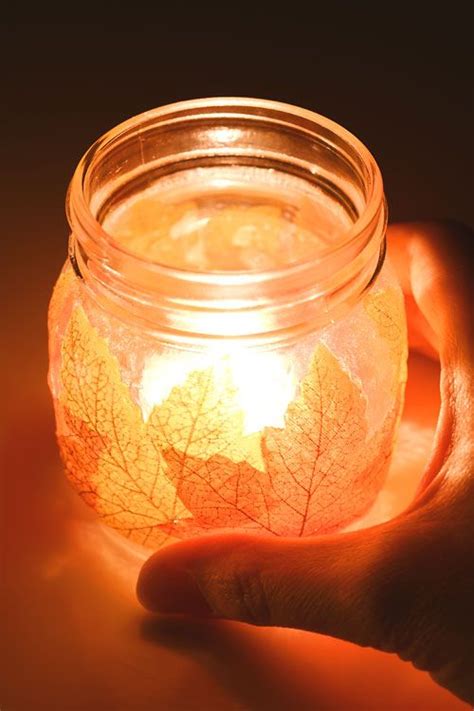 These Mason Jar Leaf Lanterns Are So Pretty And Theyre So Easy To Make